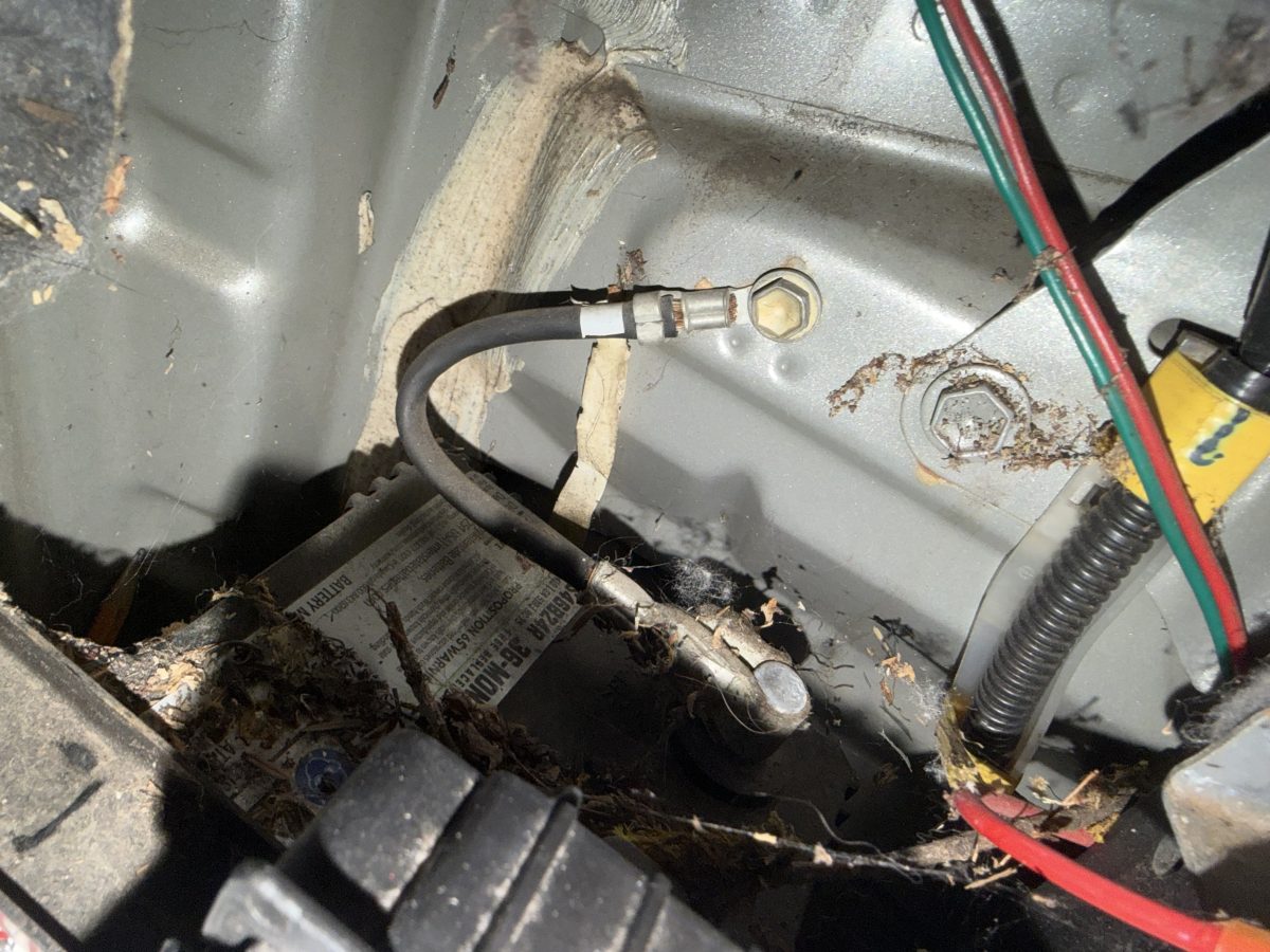 Negative ground cable connection at a Gen 2 Prius 12V battery